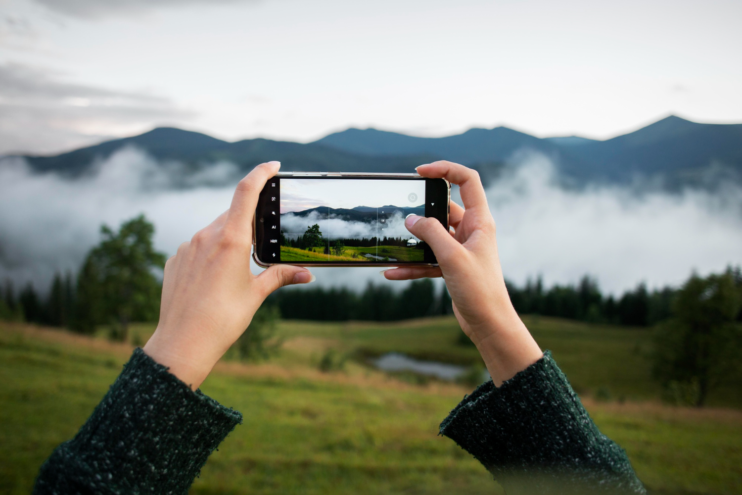 Read more about the article The Art of Smartphone Photography: Tips and Tricks for Capturing Stunning Images on Your Mobile Device